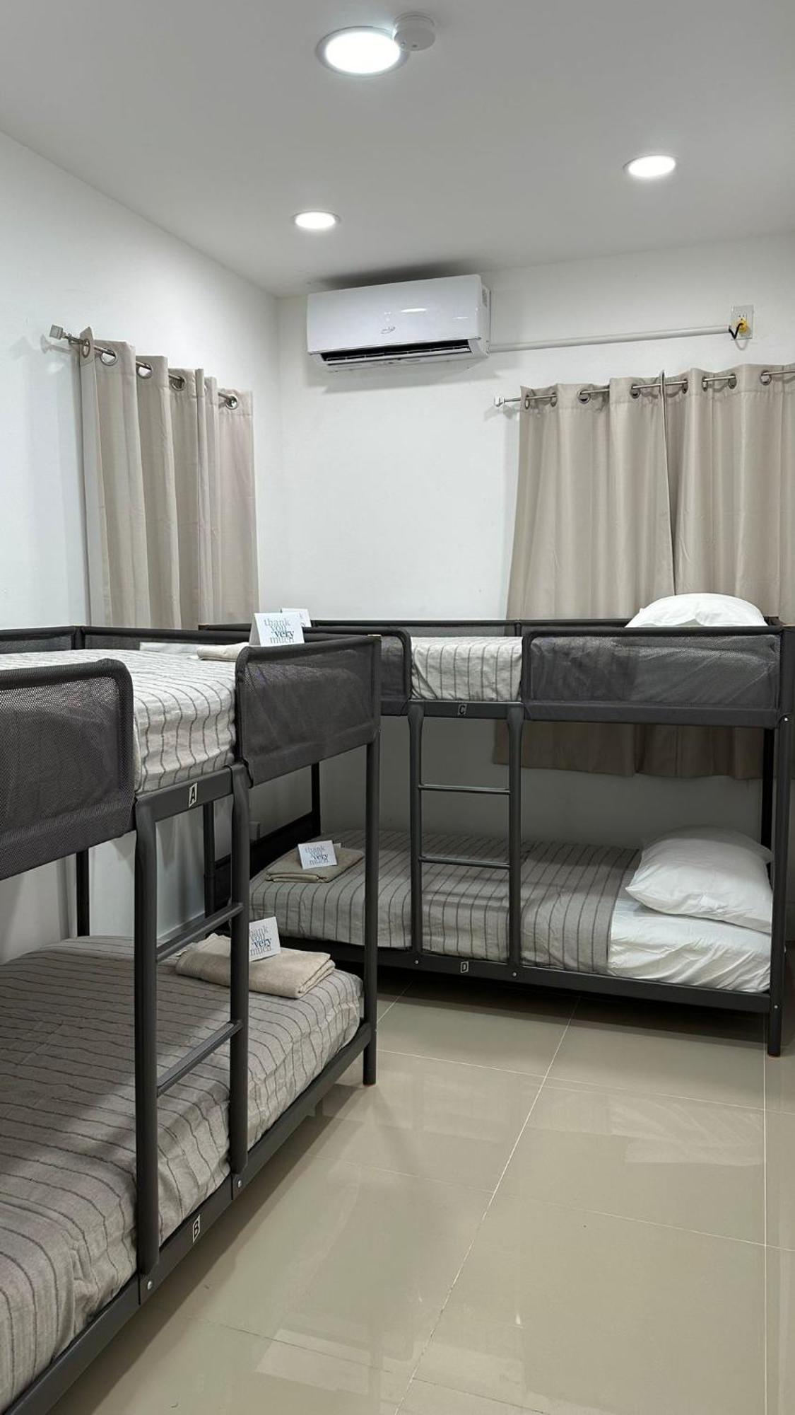 203 Miami Shared Rooms For Men Central Comfortable, Affordable Zewnętrze zdjęcie