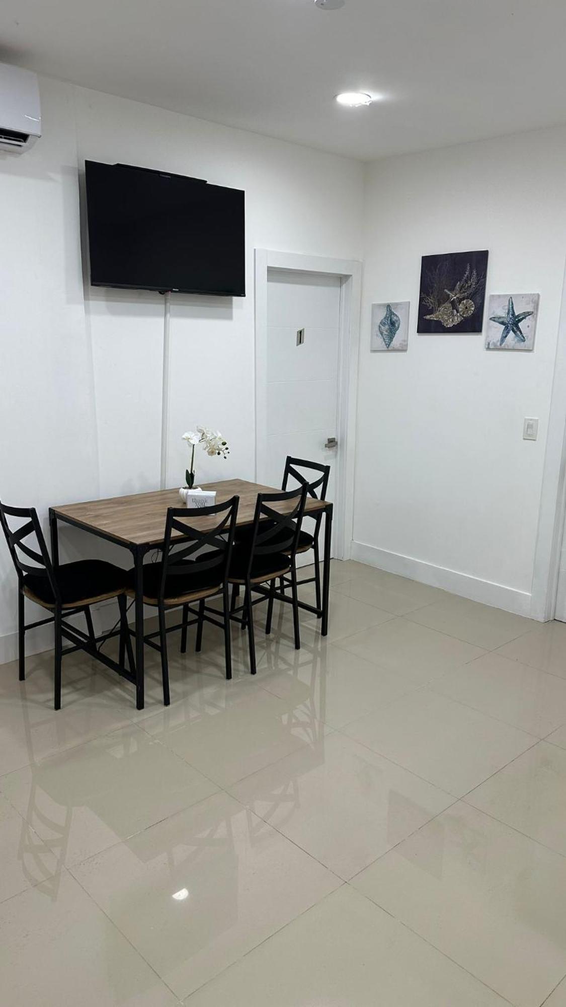 203 Miami Shared Rooms For Men Central Comfortable, Affordable Zewnętrze zdjęcie
